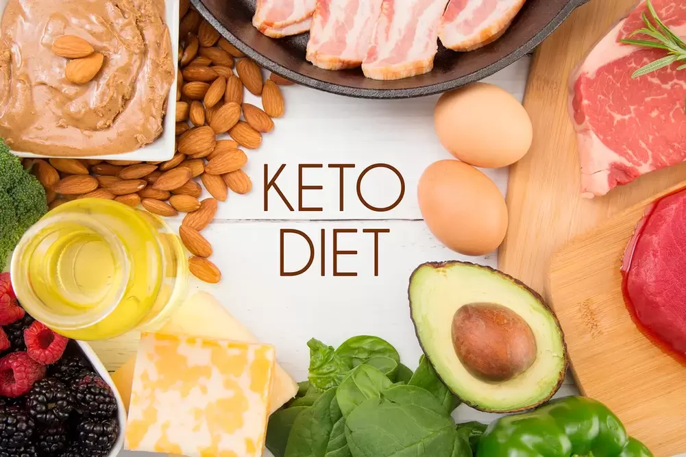 Dieta keto – creșterea alimentelor grase din dietă și minimizarea mâncărurilor cu carbohidrați
